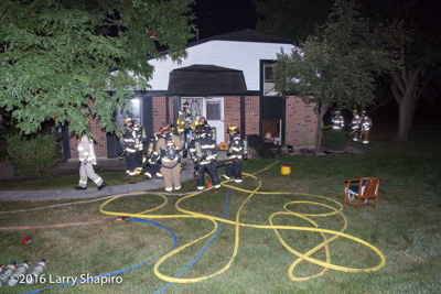 townhouse fire at 840 Inverary in Lincolnshire IL 8-14-16 shapirophotography.net Larry Shapiro photographer Lincolnshire-Riverwoods FPD
